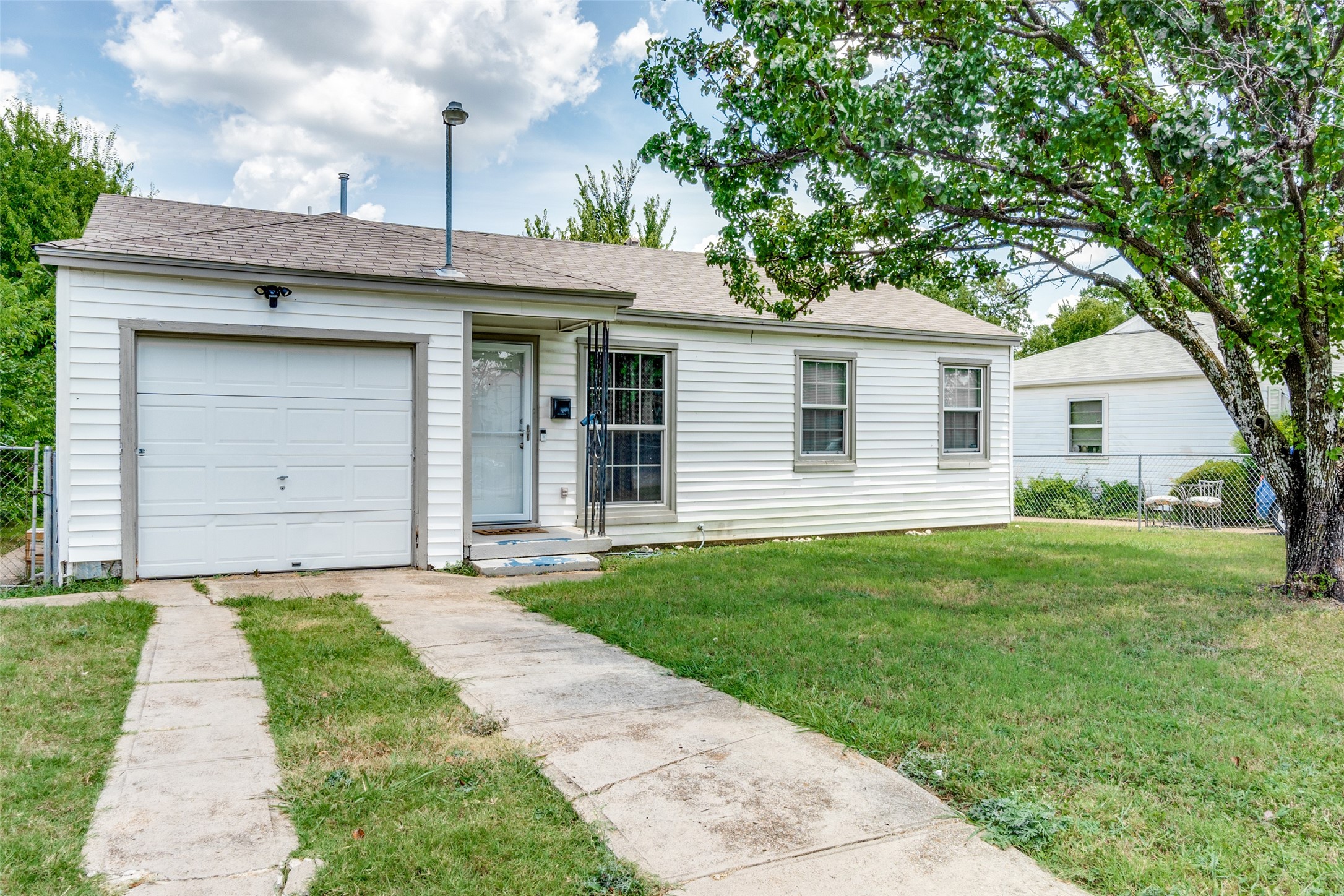 3318 Maryland Avenue Dallas TX 75216