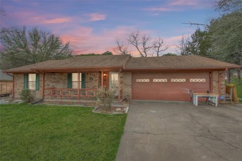 817 Woodhaven Court Granbury TX 76048