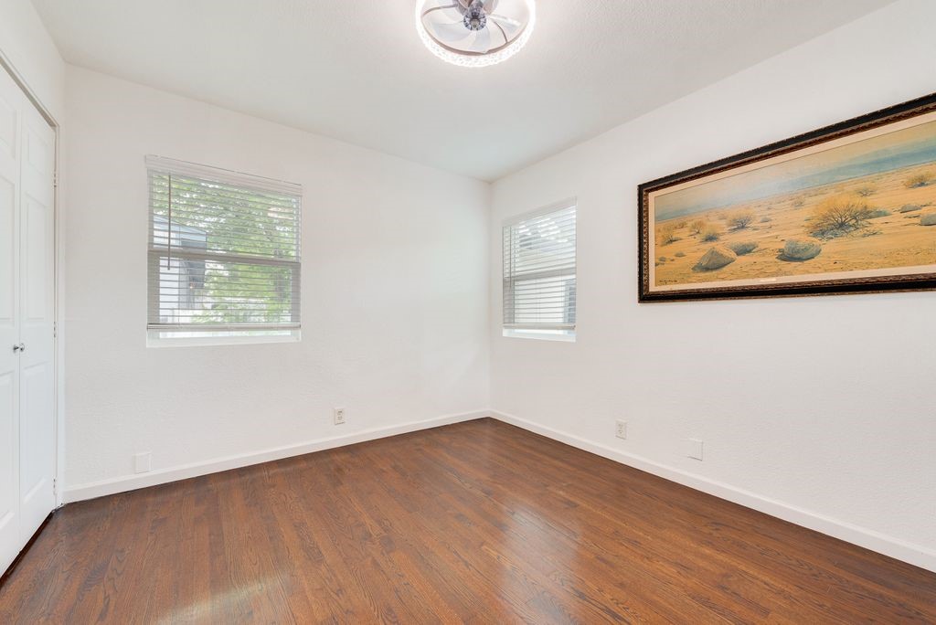 1528 Valley View Street Mesquite TX 75149