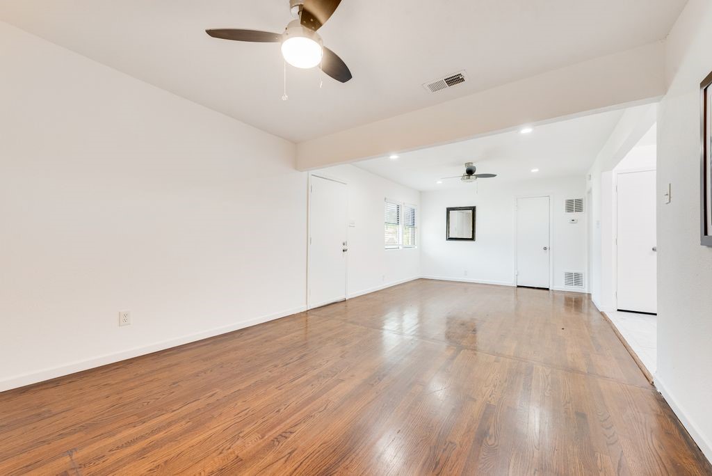 1528 Valley View Street Mesquite TX 75149