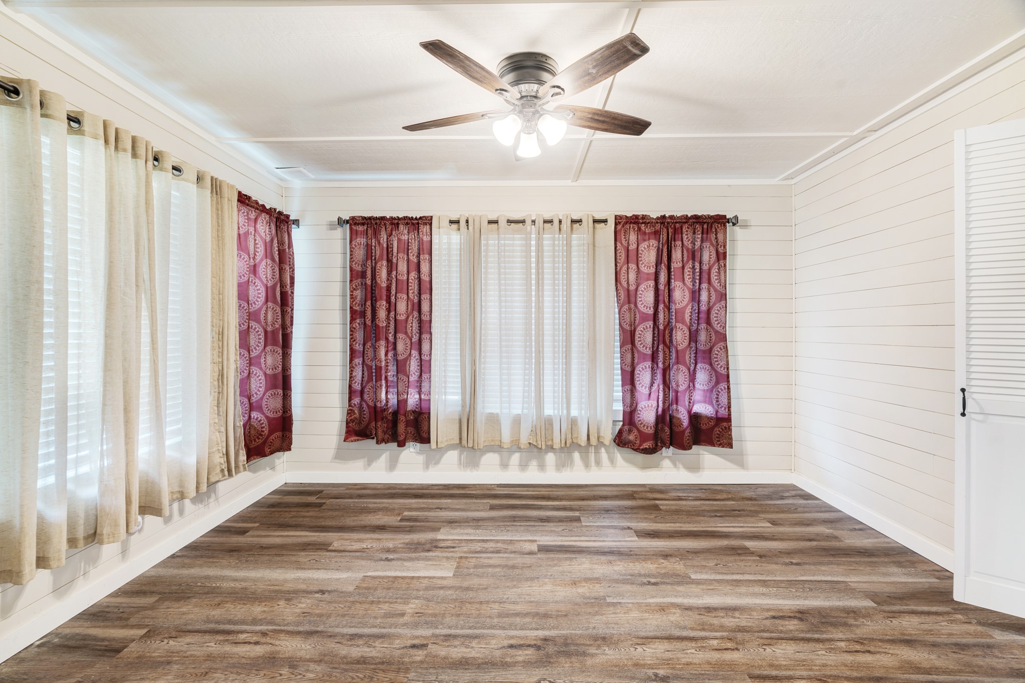 201 Fm 906 W Powderly TX 75473