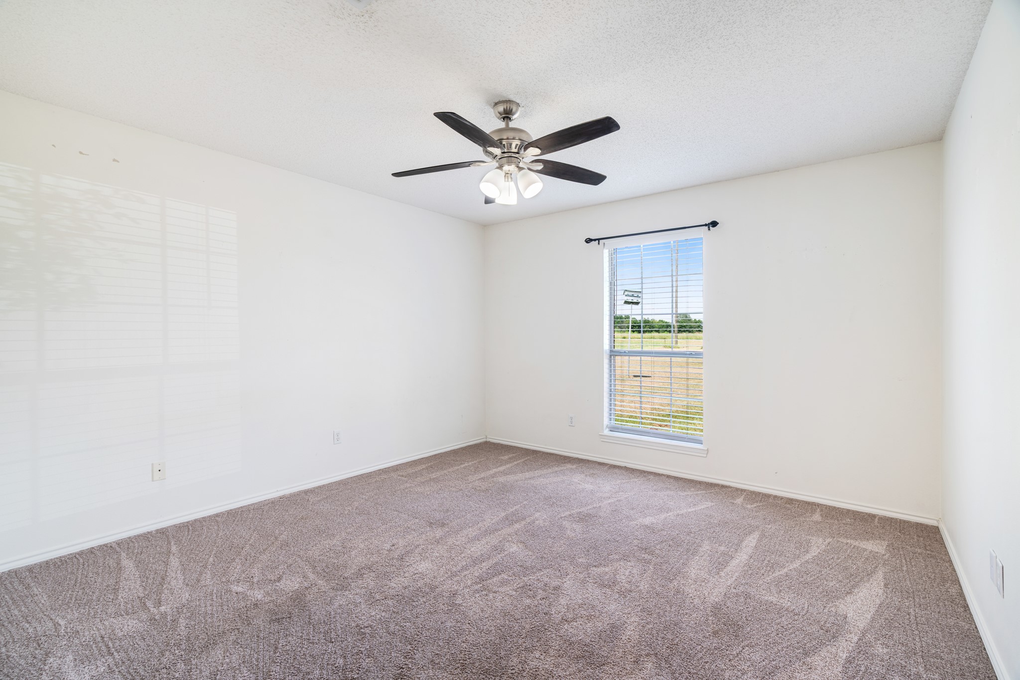 201 Fm 906 W Powderly TX 75473