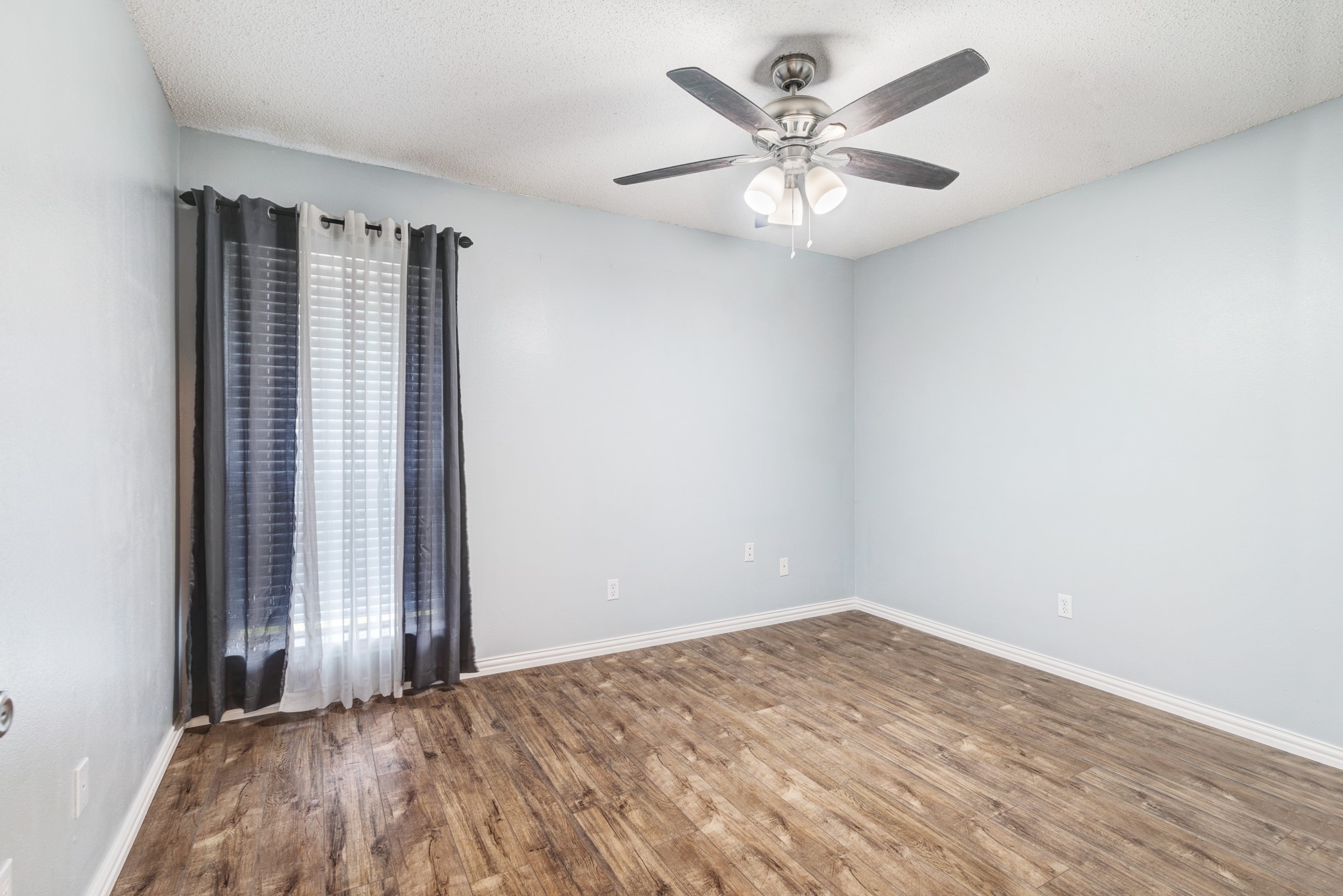 201 Fm 906 W Powderly TX 75473