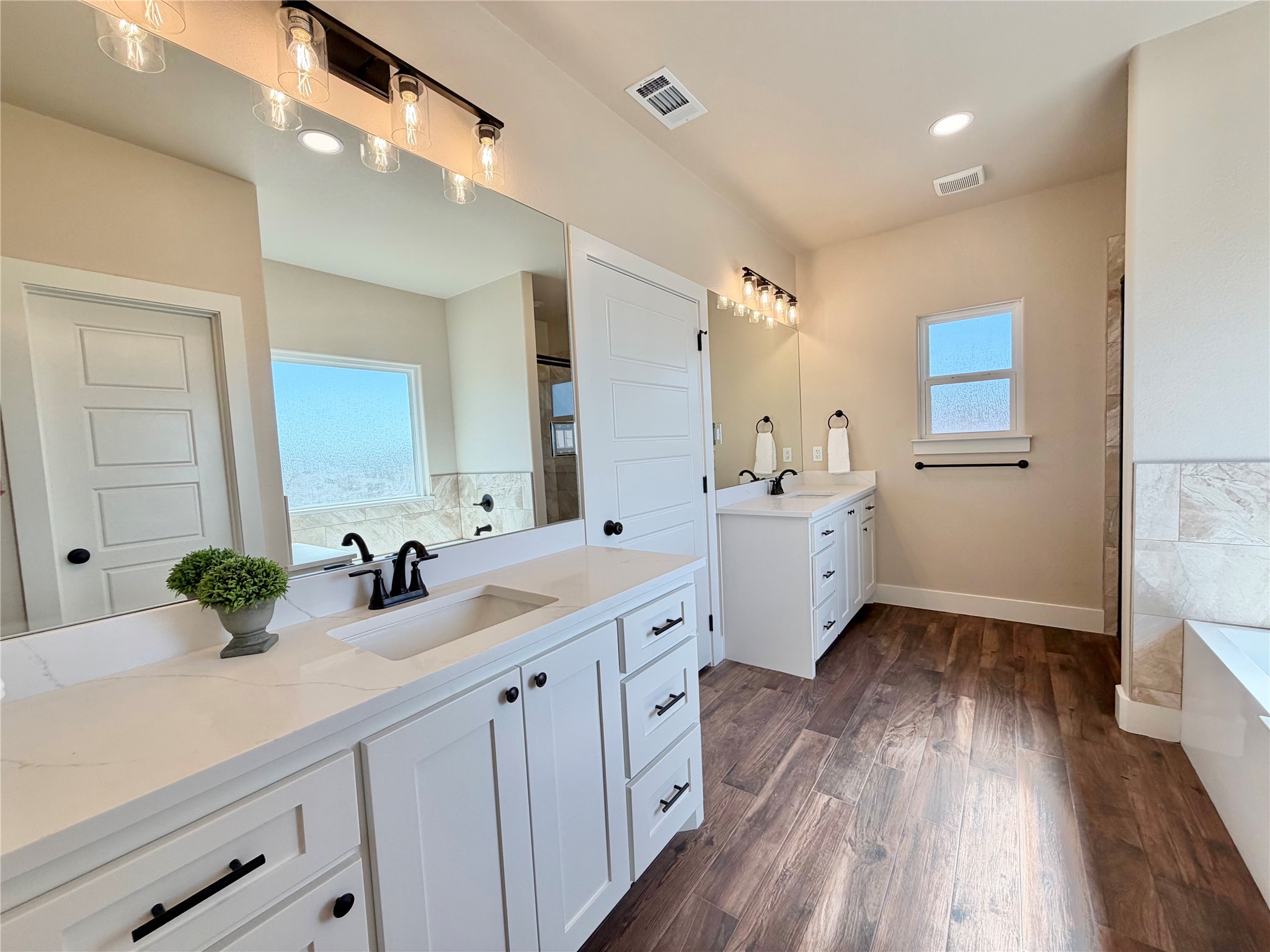 2000 Collin Street Weatherford TX 76085