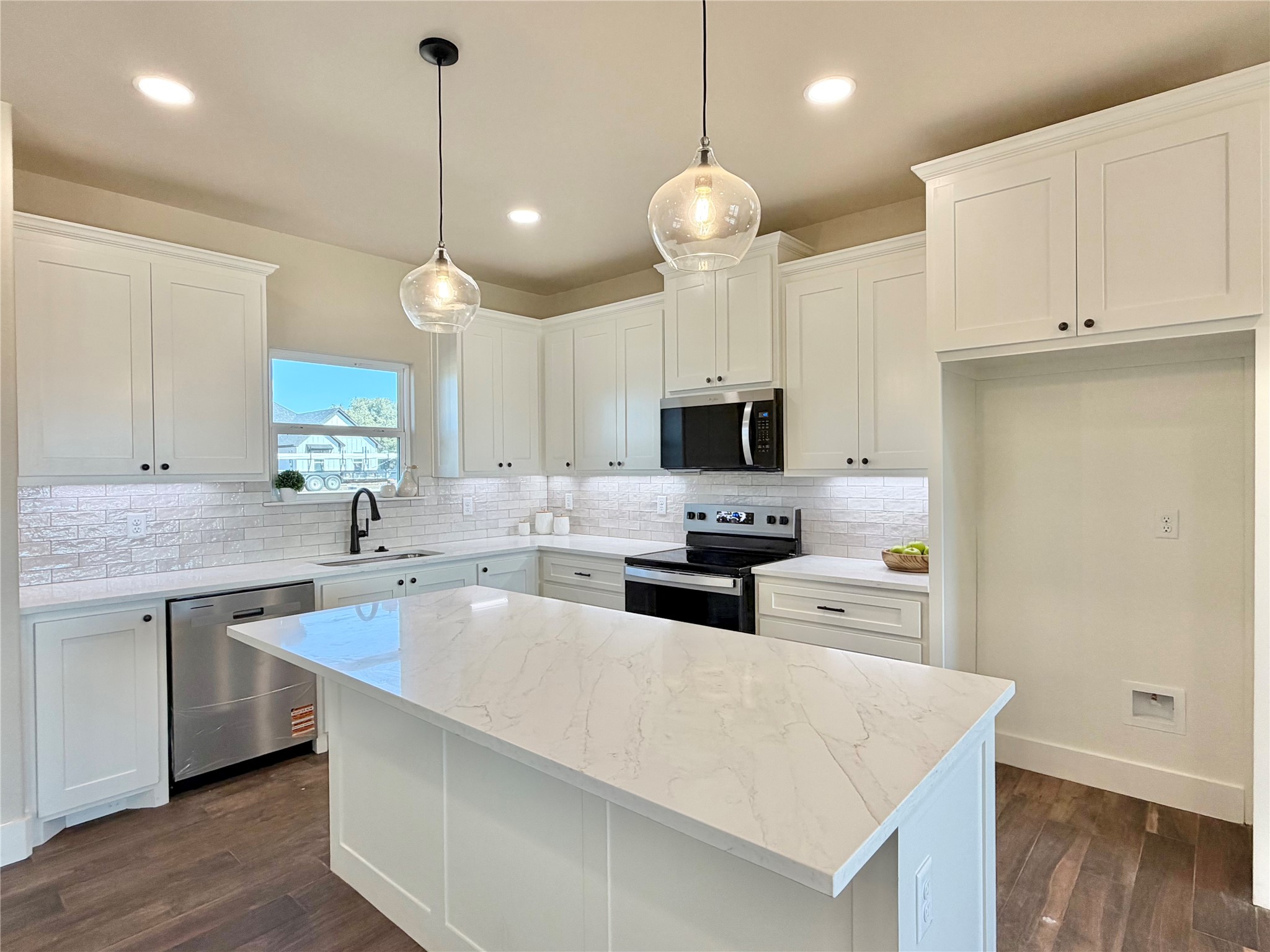 2000 Collin Street Weatherford TX 76085