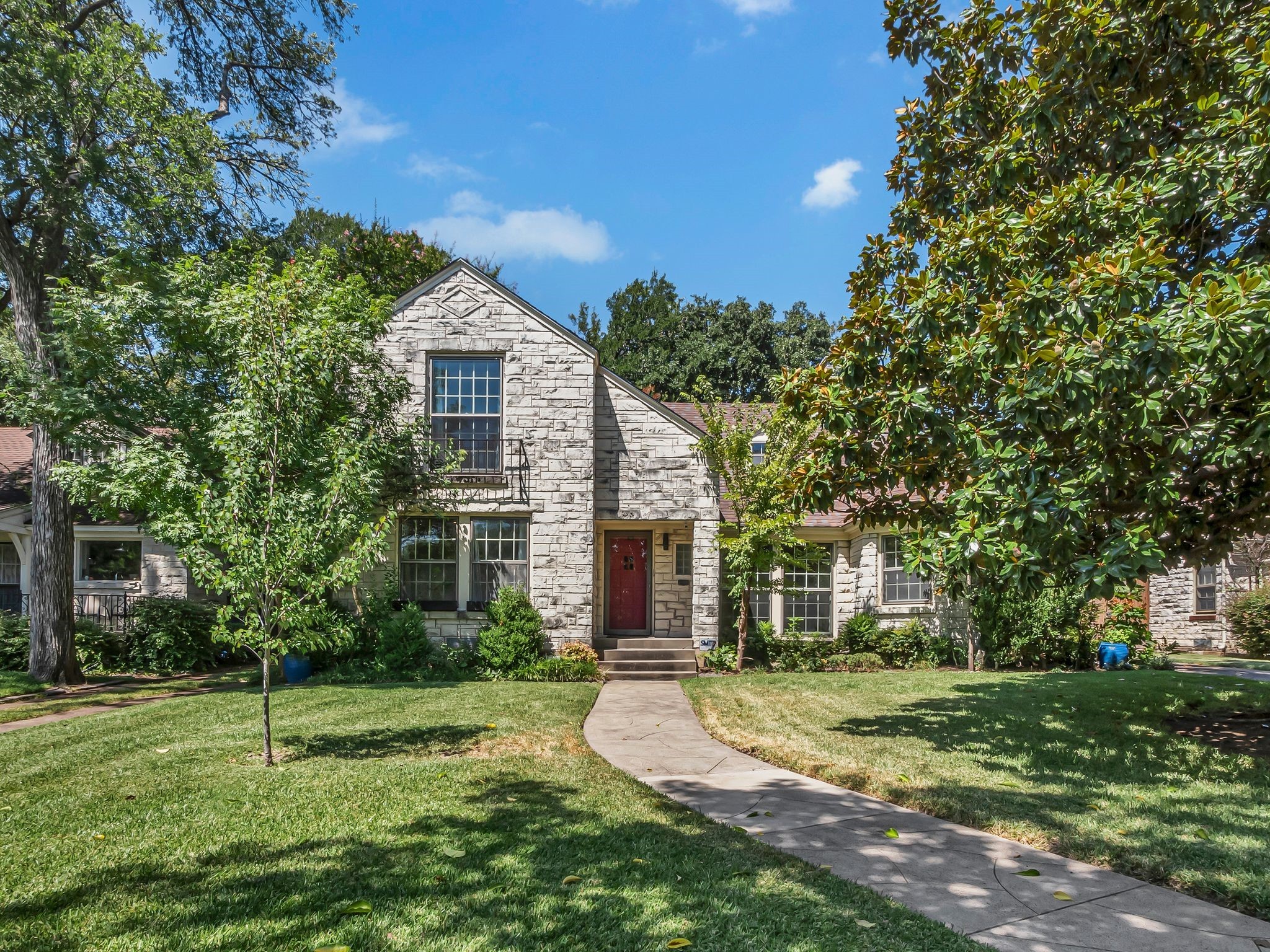 1531 Cedar Hill Avenue Dallas TX 75208