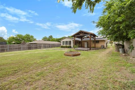 1315 W Ridge Drive Duncanville TX 75116