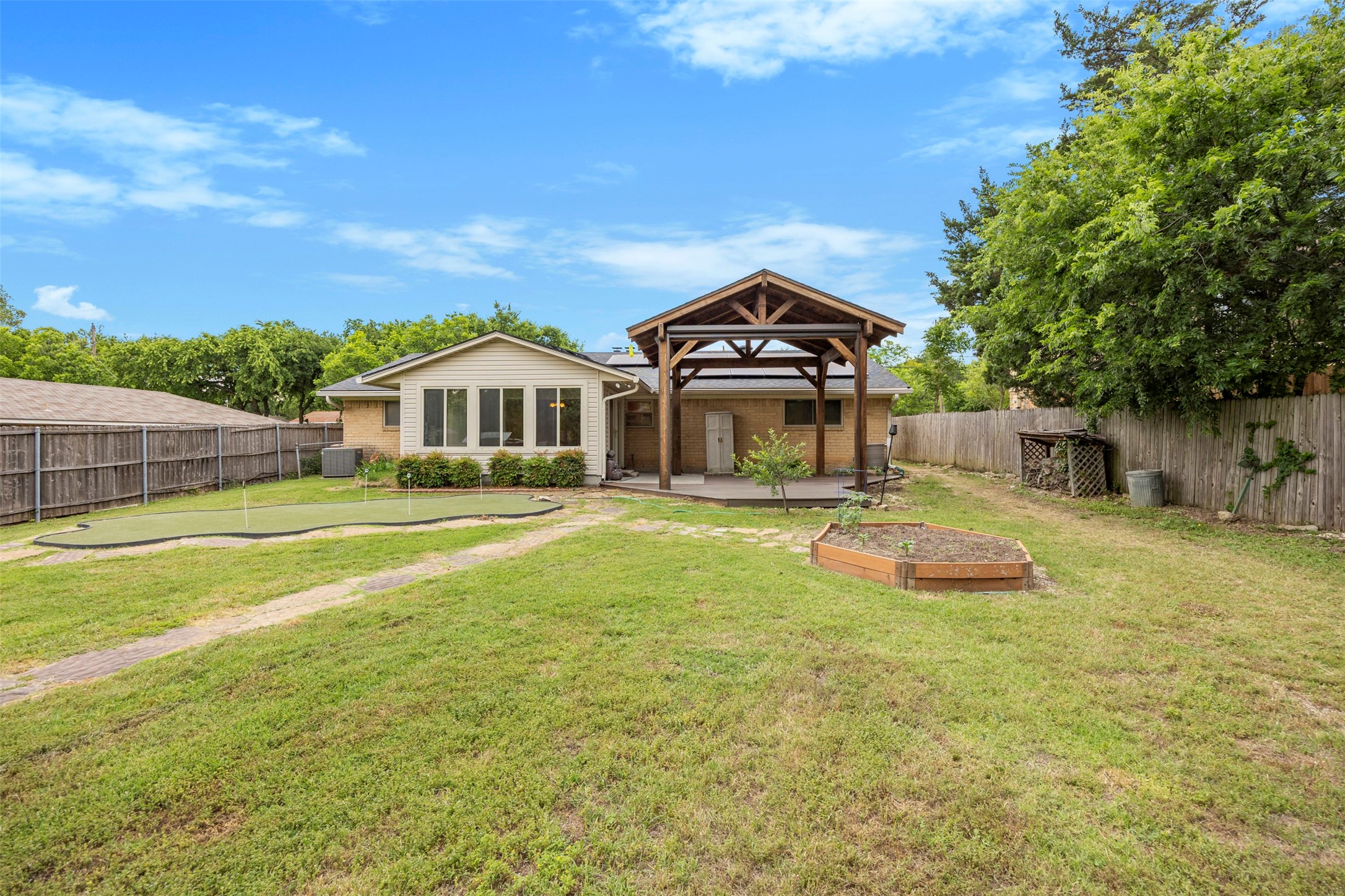 1315 W Ridge Drive Duncanville TX 75116