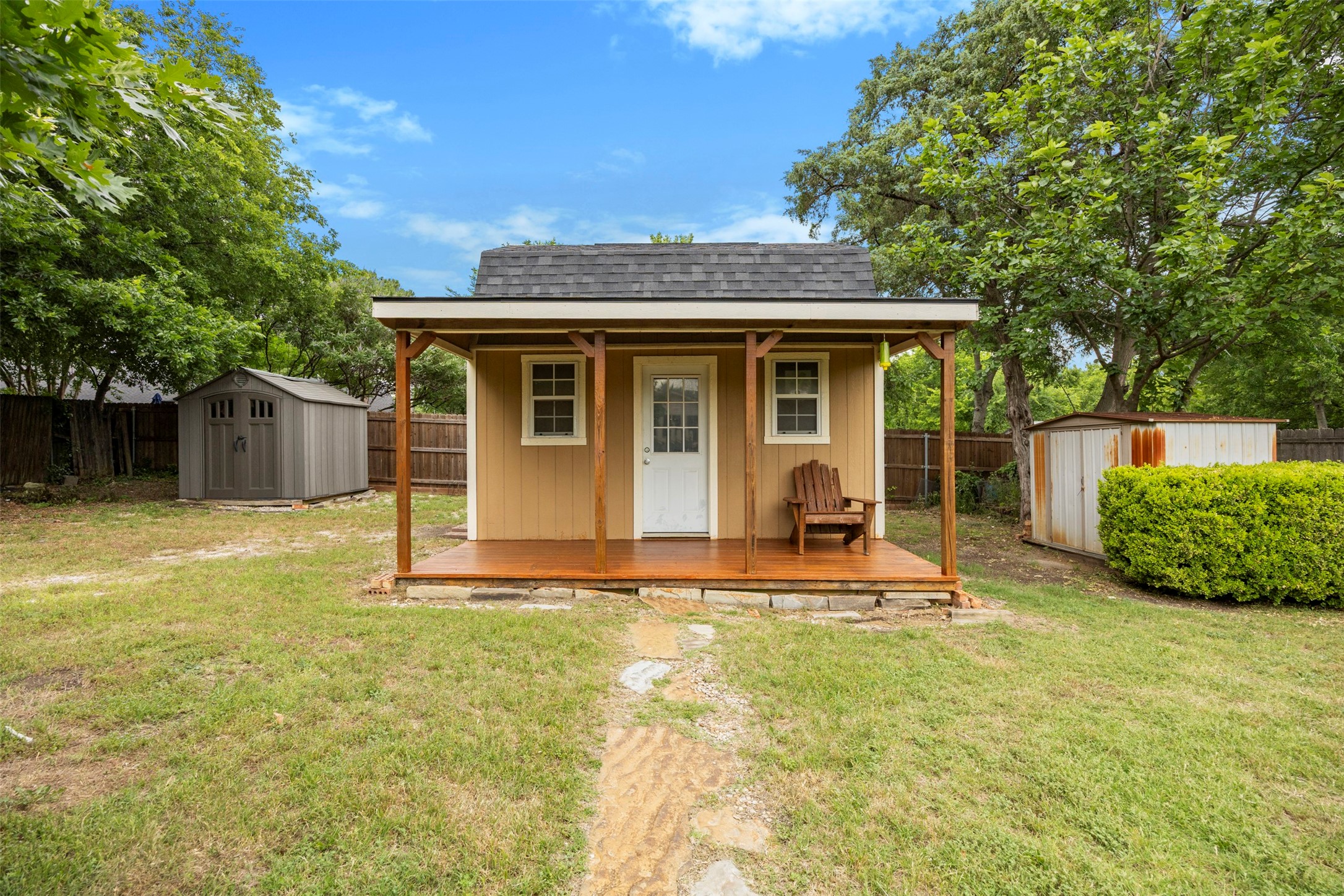 1315 W Ridge Drive Duncanville TX 75116