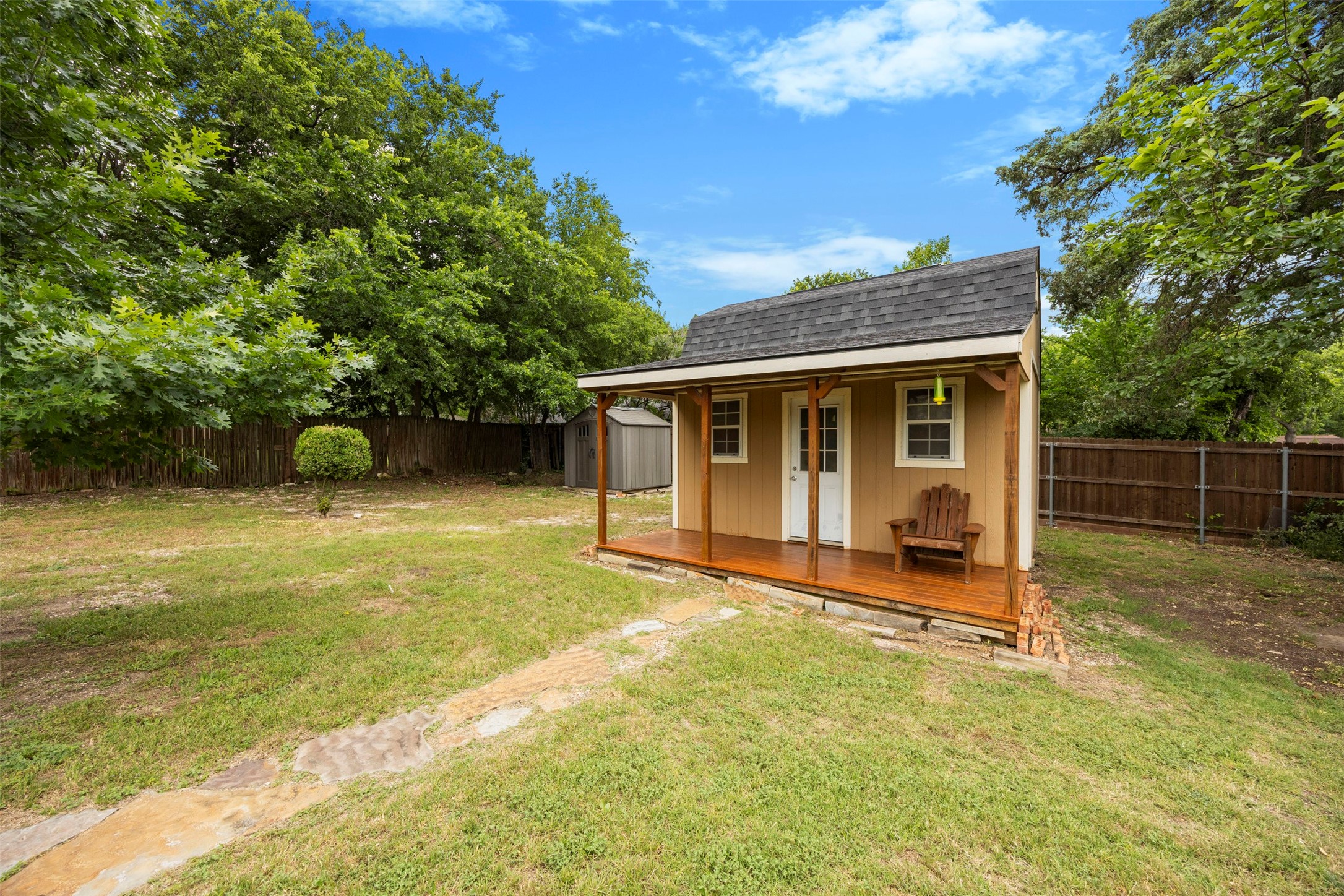 1315 W Ridge Drive Duncanville TX 75116