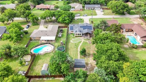 1315 W Ridge Drive Duncanville TX 75116
