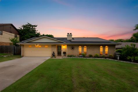 1315 W Ridge Drive Duncanville TX 75116