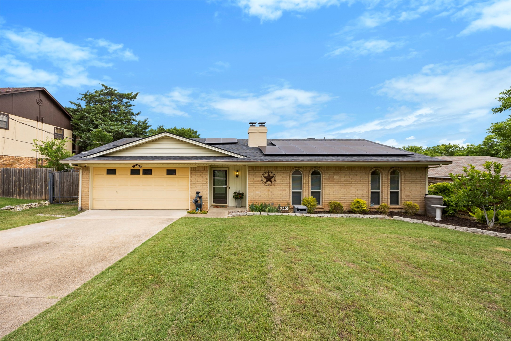 1315 W Ridge Drive Duncanville TX 75116