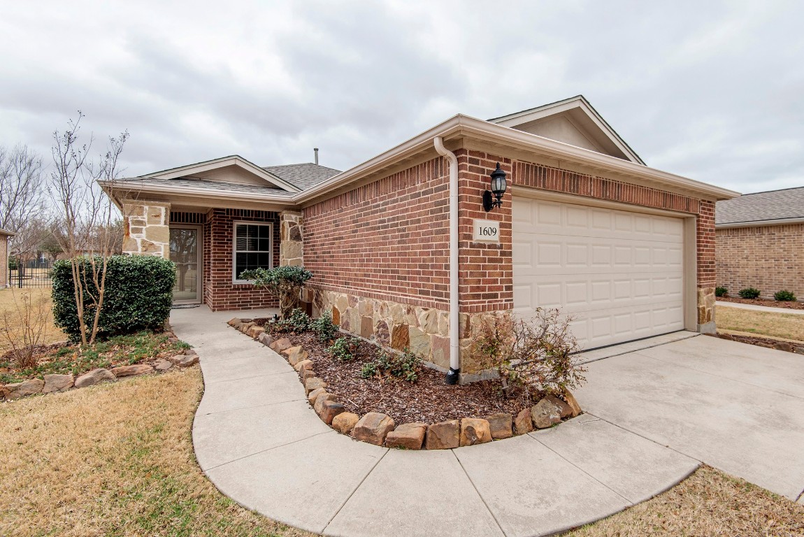 1609 Antelope Hills Drive Frisco TX 75036