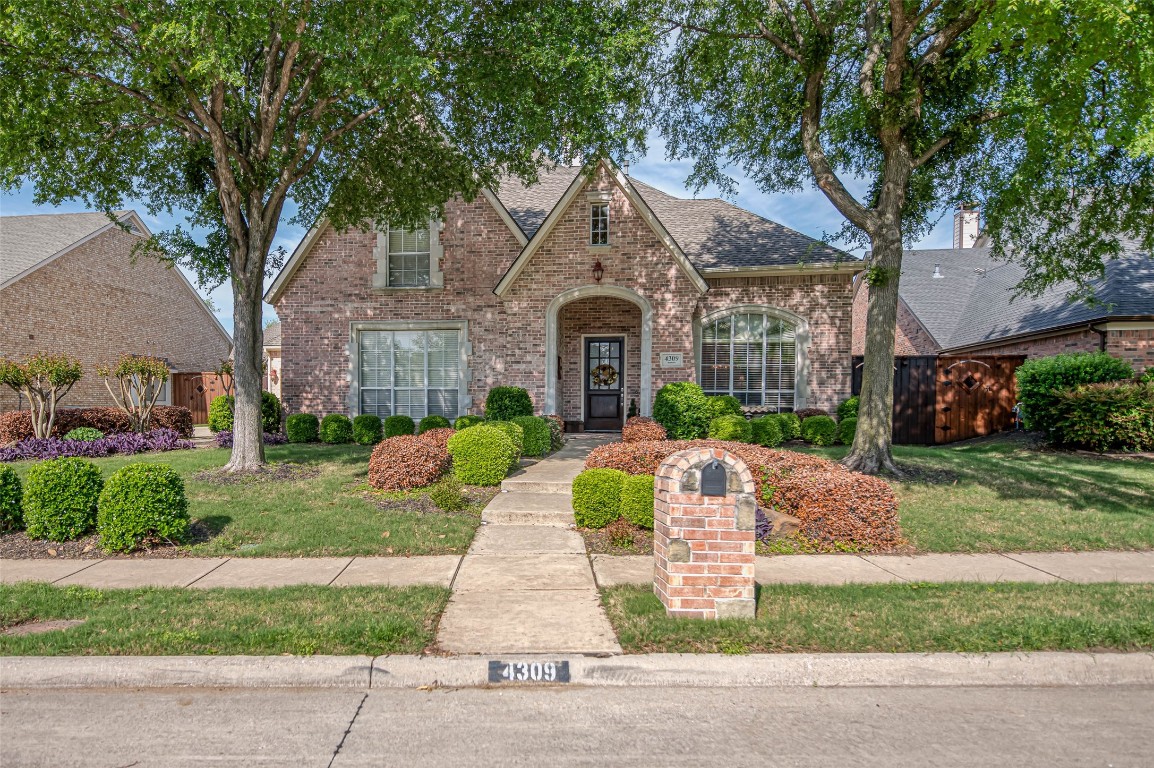 4309 Robbins Drive Carrollton TX 75010