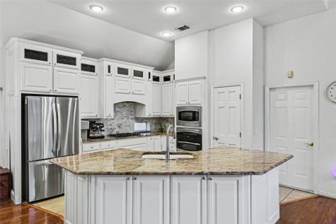 18711 Tall Oak Drive Dallas TX 75287