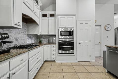 18711 Tall Oak Drive Dallas TX 75287