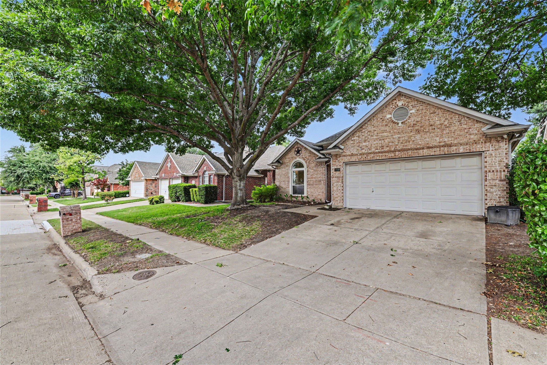 18711 Tall Oak Drive Dallas TX 75287
