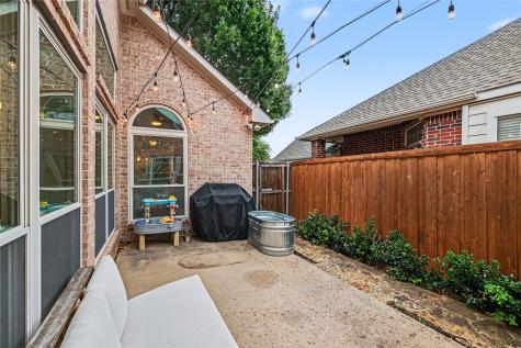 18711 Tall Oak Drive Dallas TX 75287