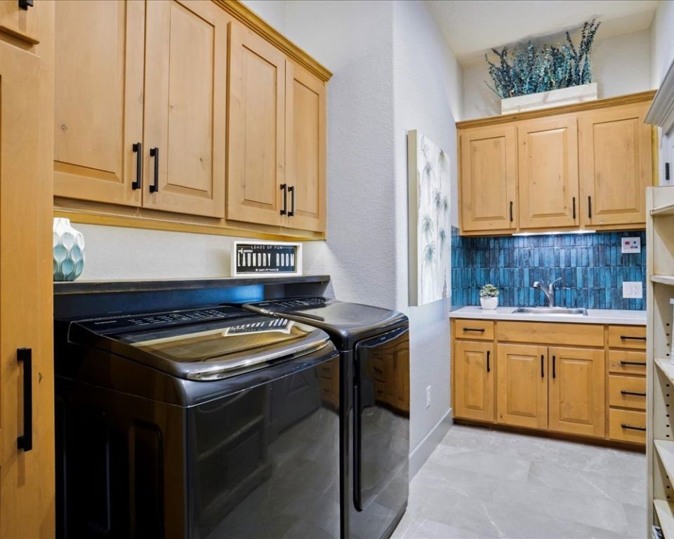 2804 Alta Vista Court Granbury TX 76049