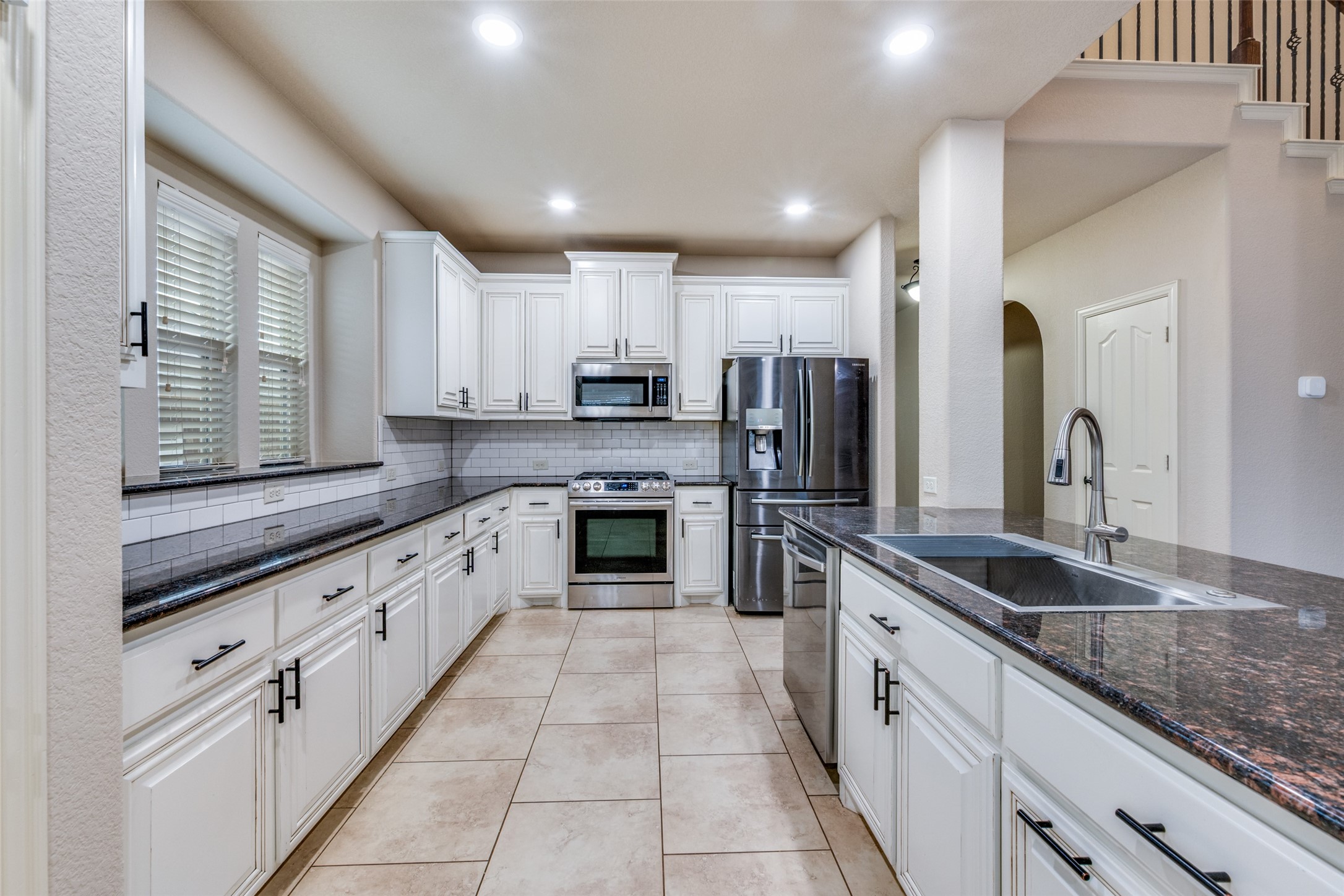 1137 Cardinal Ridge Road Burleson TX 76028