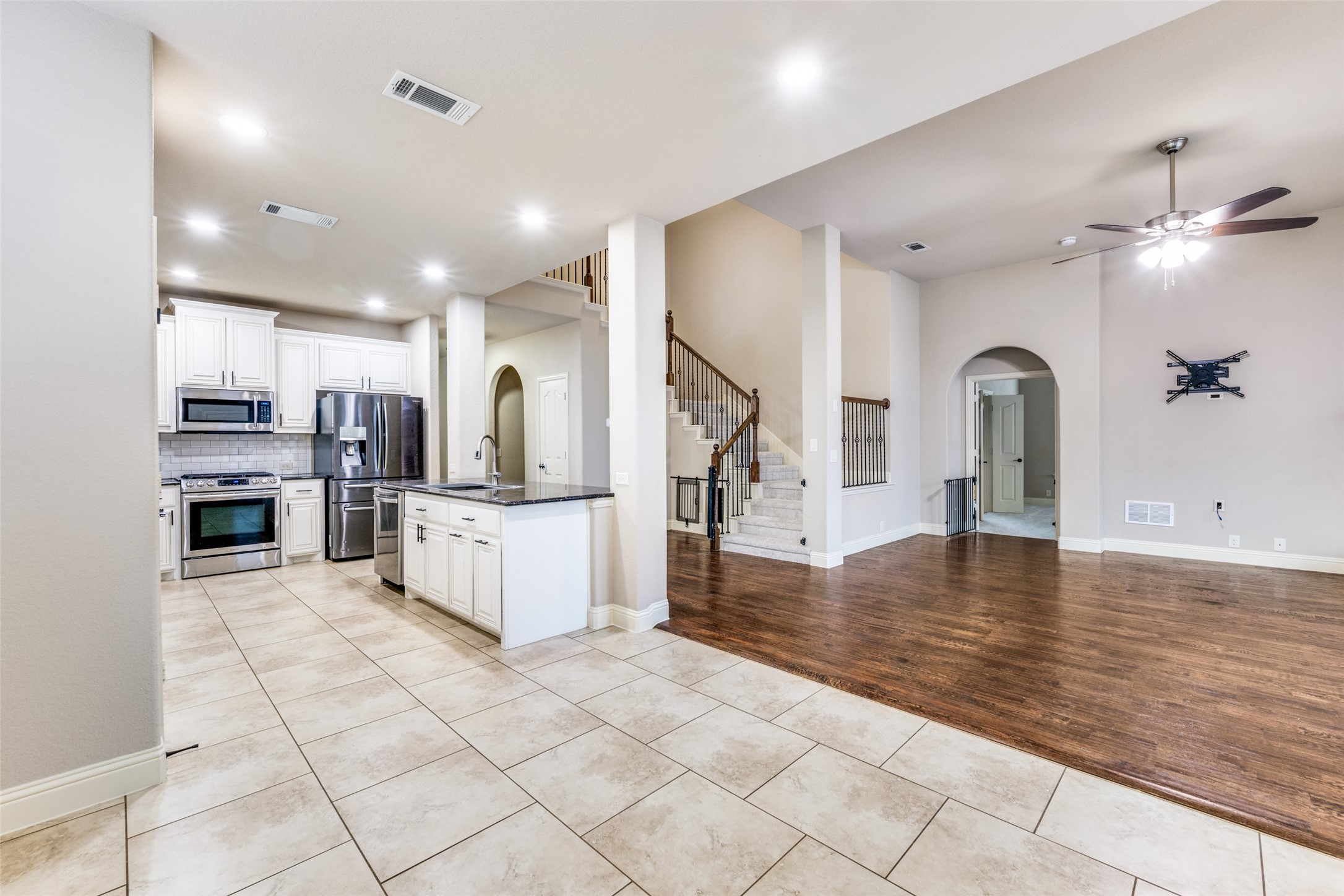 1137 Cardinal Ridge Road Burleson TX 76028