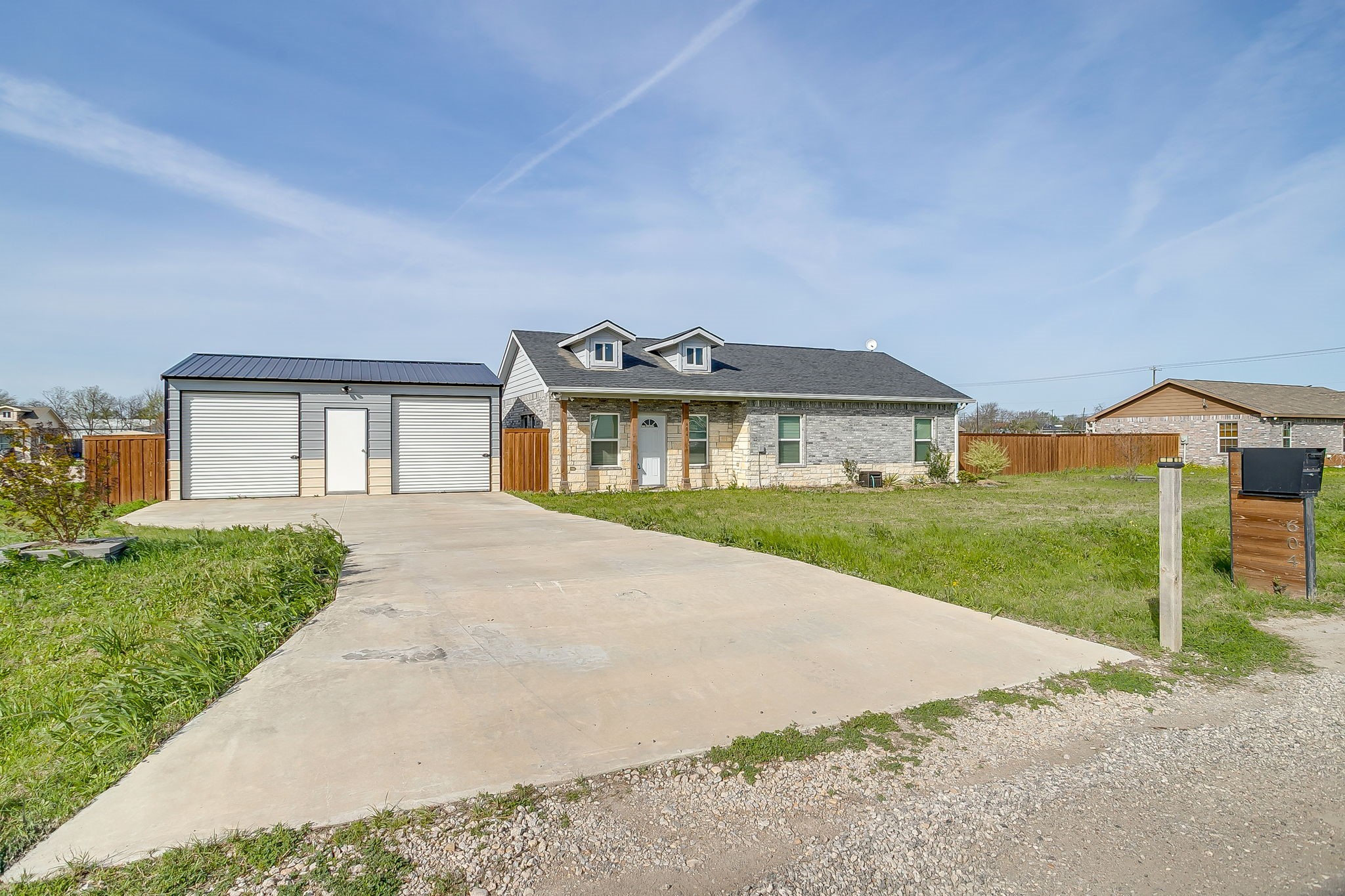 604 S Aquilla Street Itasca TX 76055