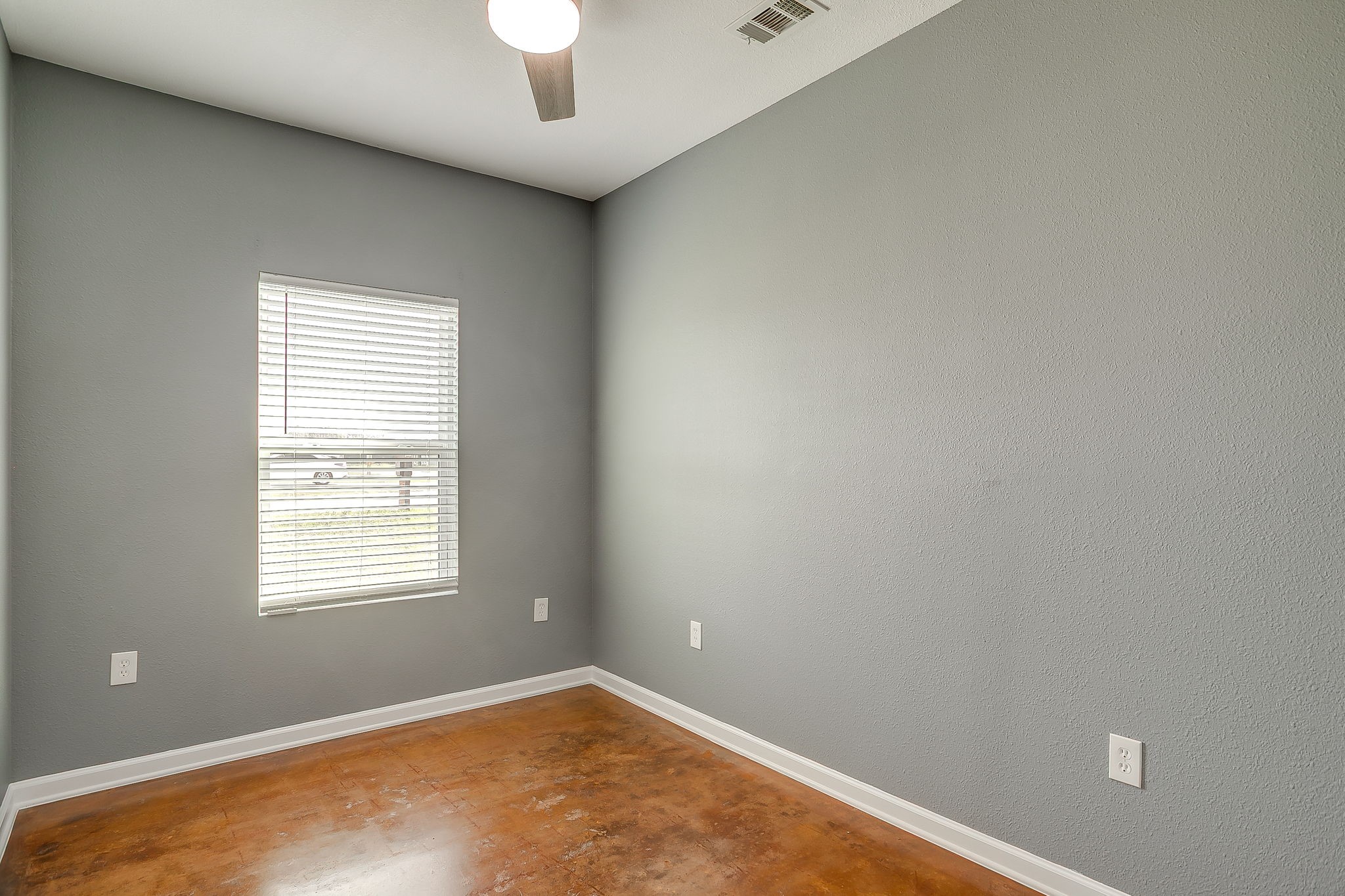 604 S Aquilla Street Itasca TX 76055