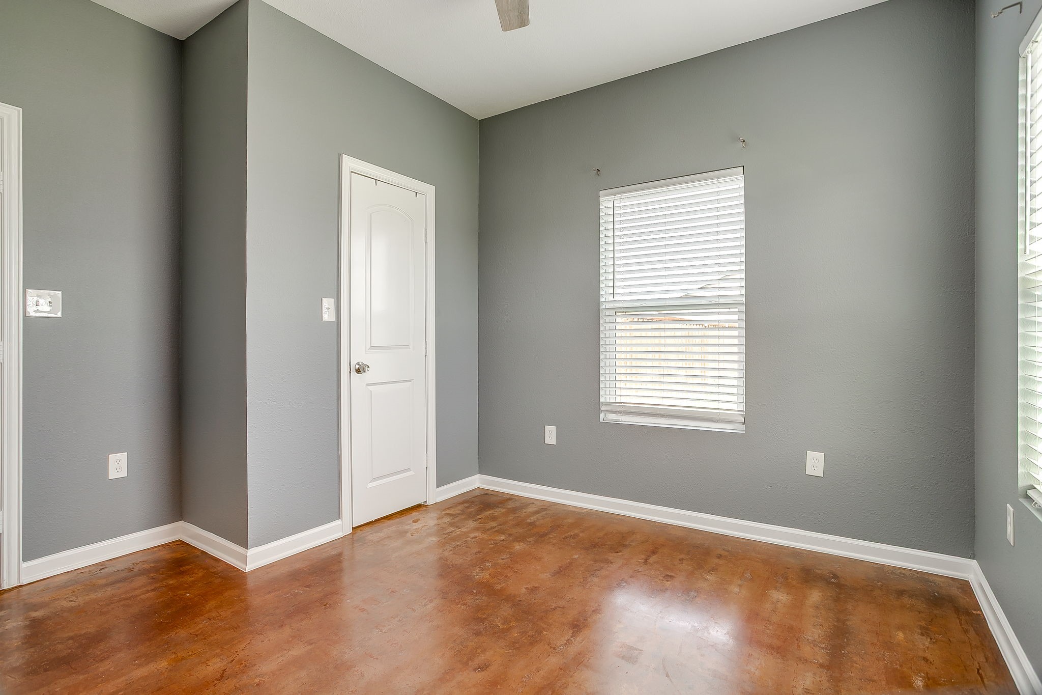 604 S Aquilla Street Itasca TX 76055