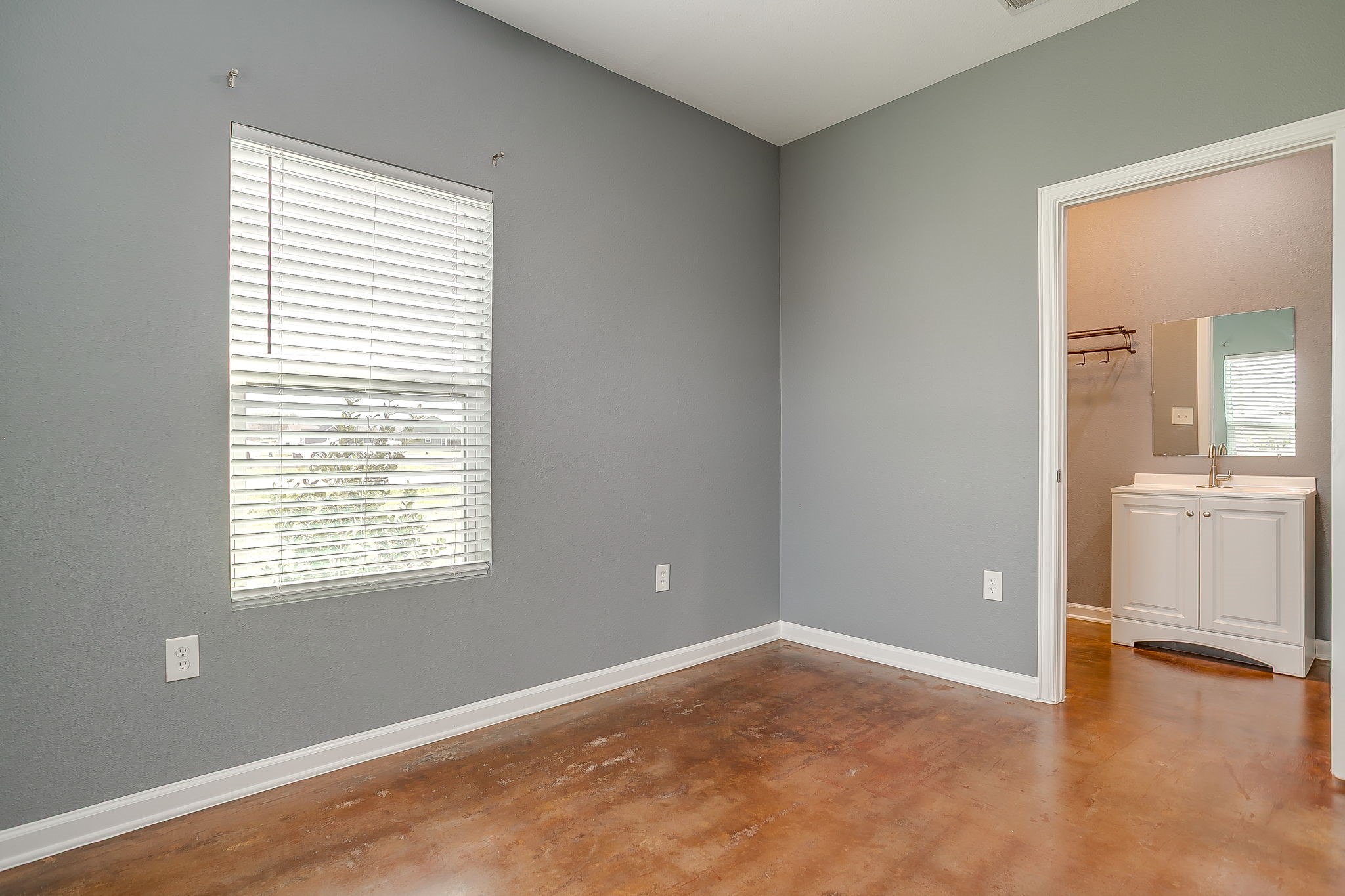 604 S Aquilla Street Itasca TX 76055