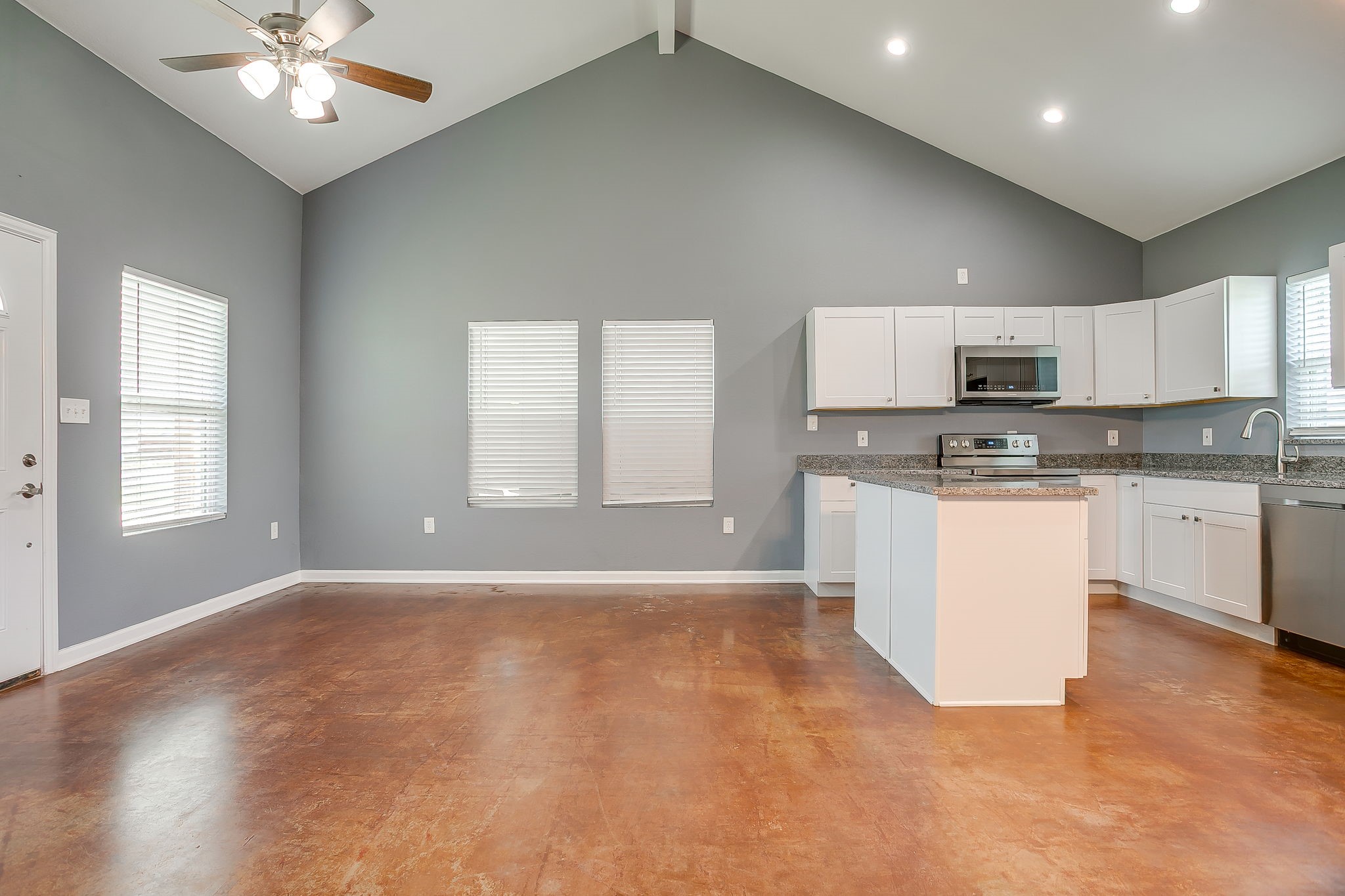 604 S Aquilla Street Itasca TX 76055