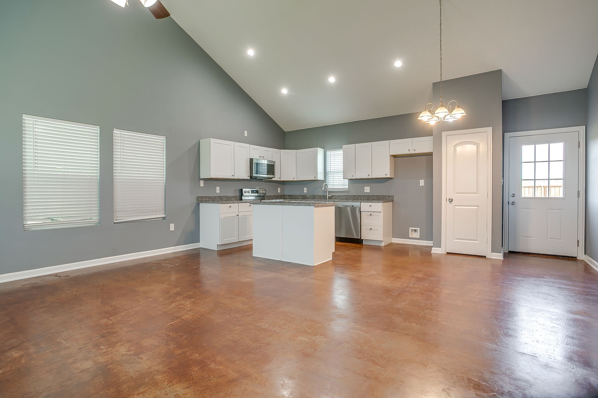 604 S Aquilla Street Itasca TX 76055