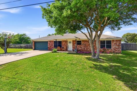 4051 Country Meadows Circle Granbury TX 76049
