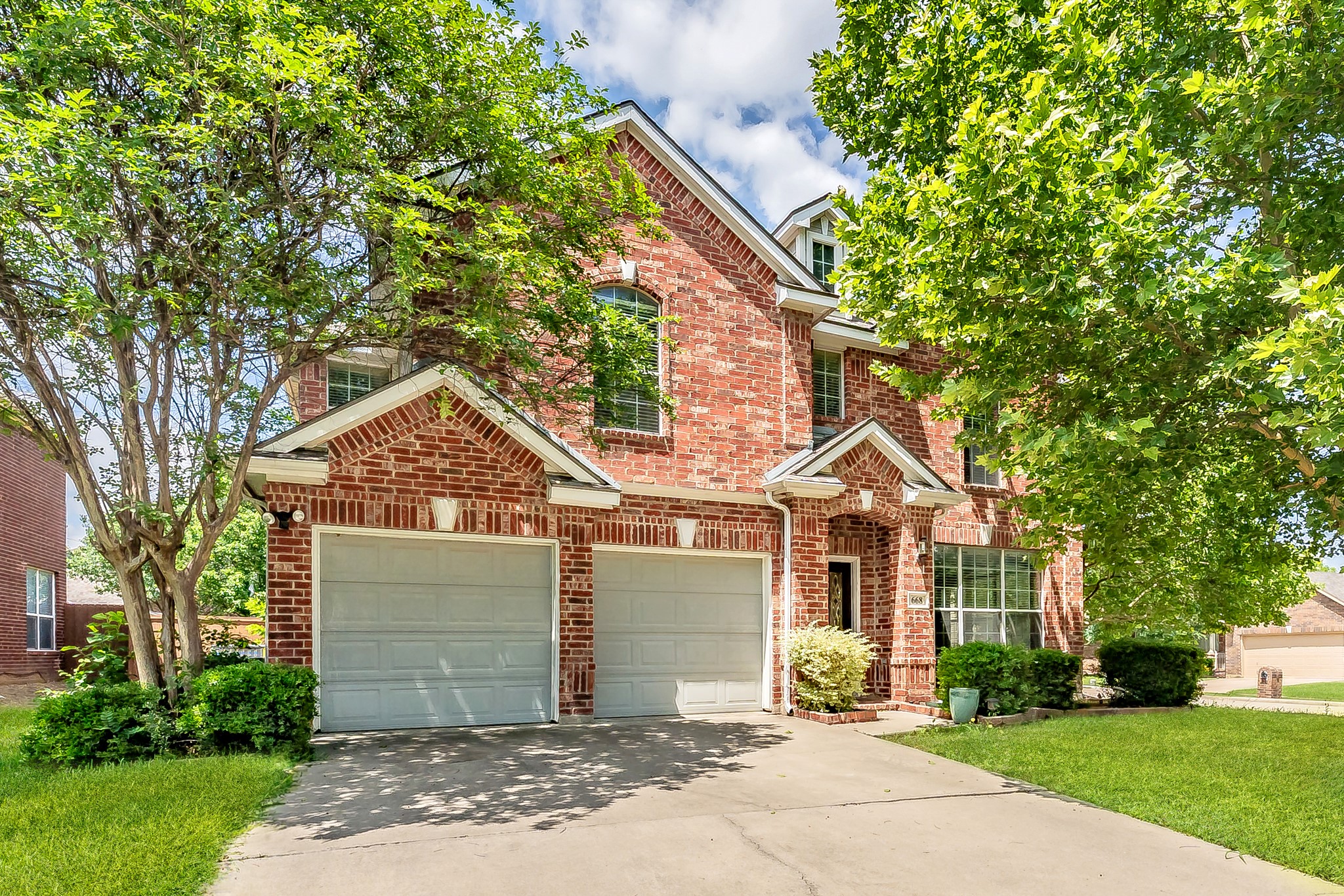 668 Campolina Drive Grand Prairie TX 75052