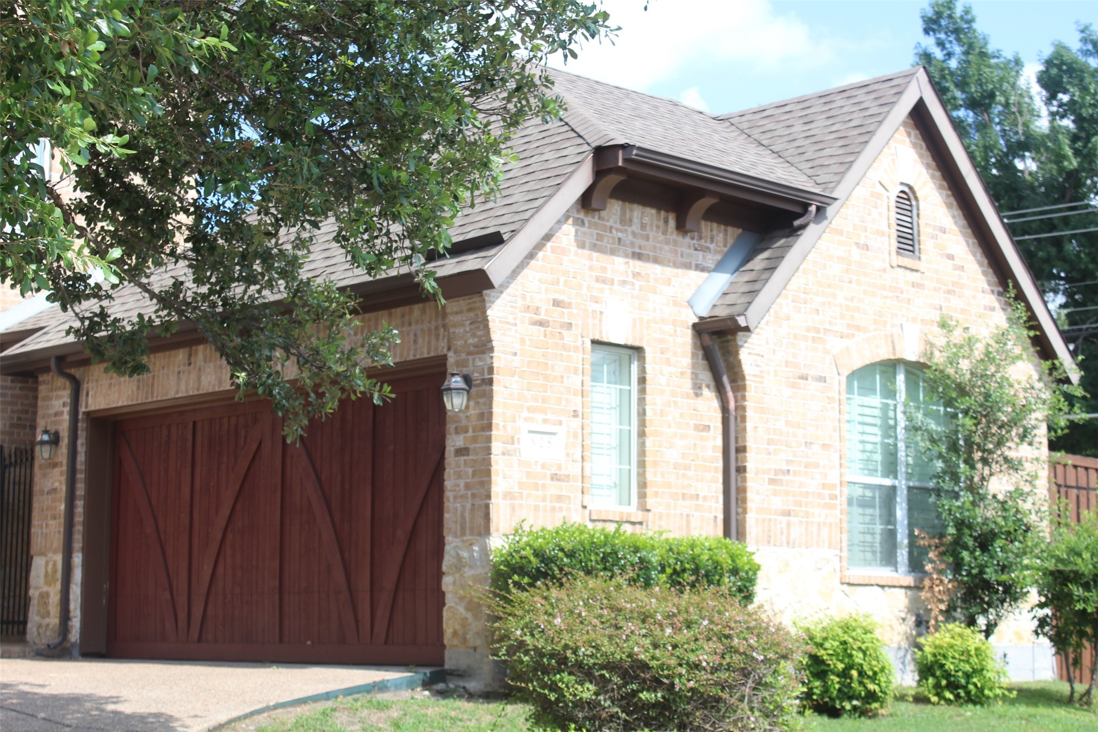 825 Lotus Drive Richardson TX 75081