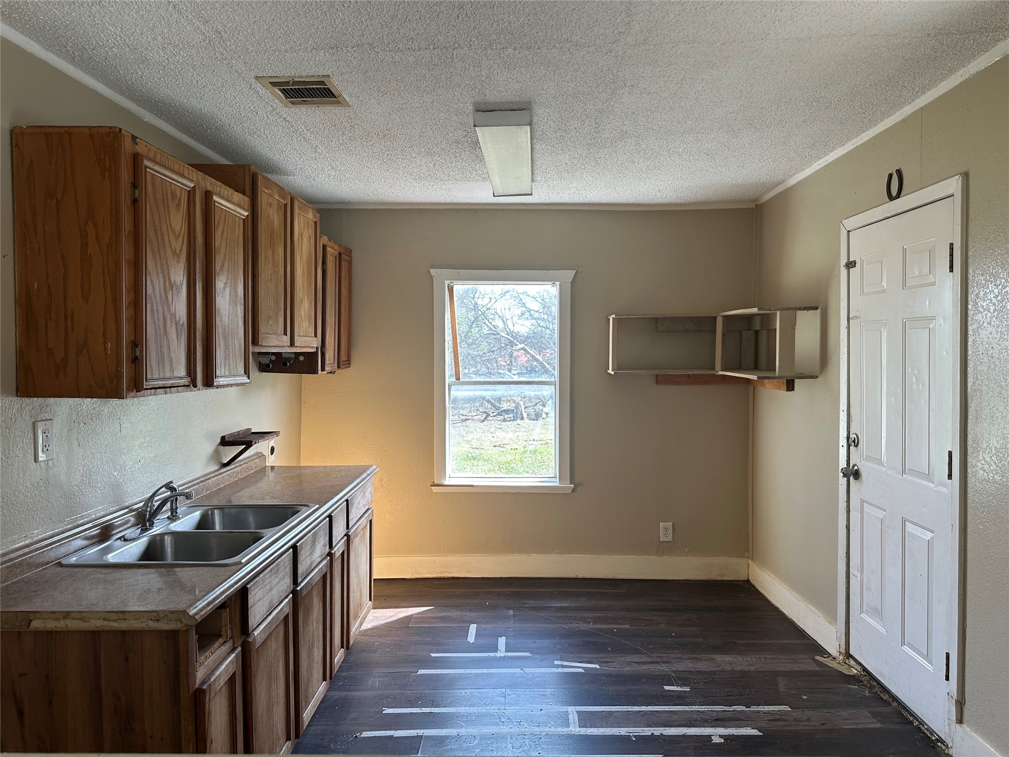 713 Wright Court Granbury TX 76048
