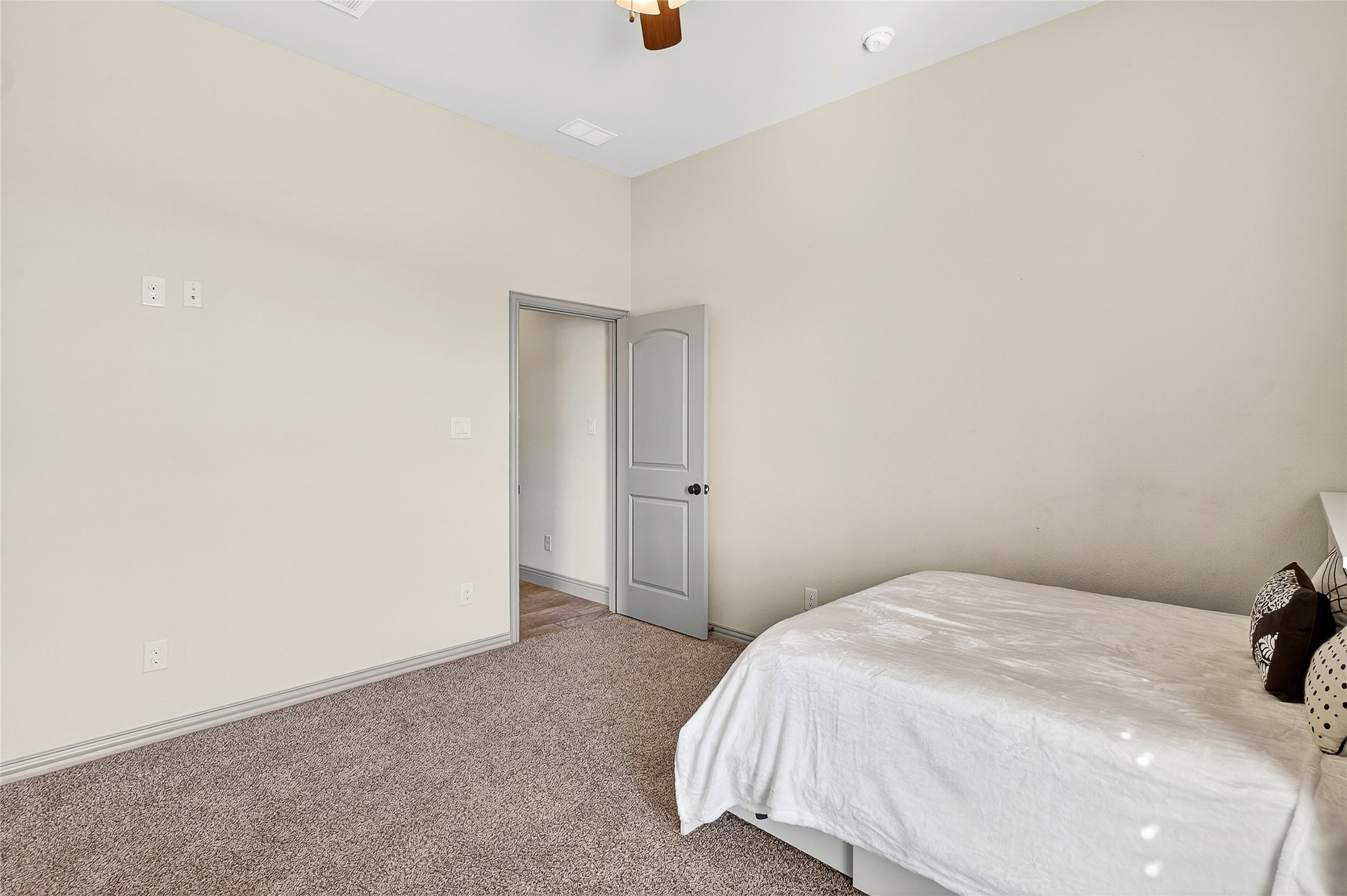 12099 Briargrove Lane Talty TX 75126