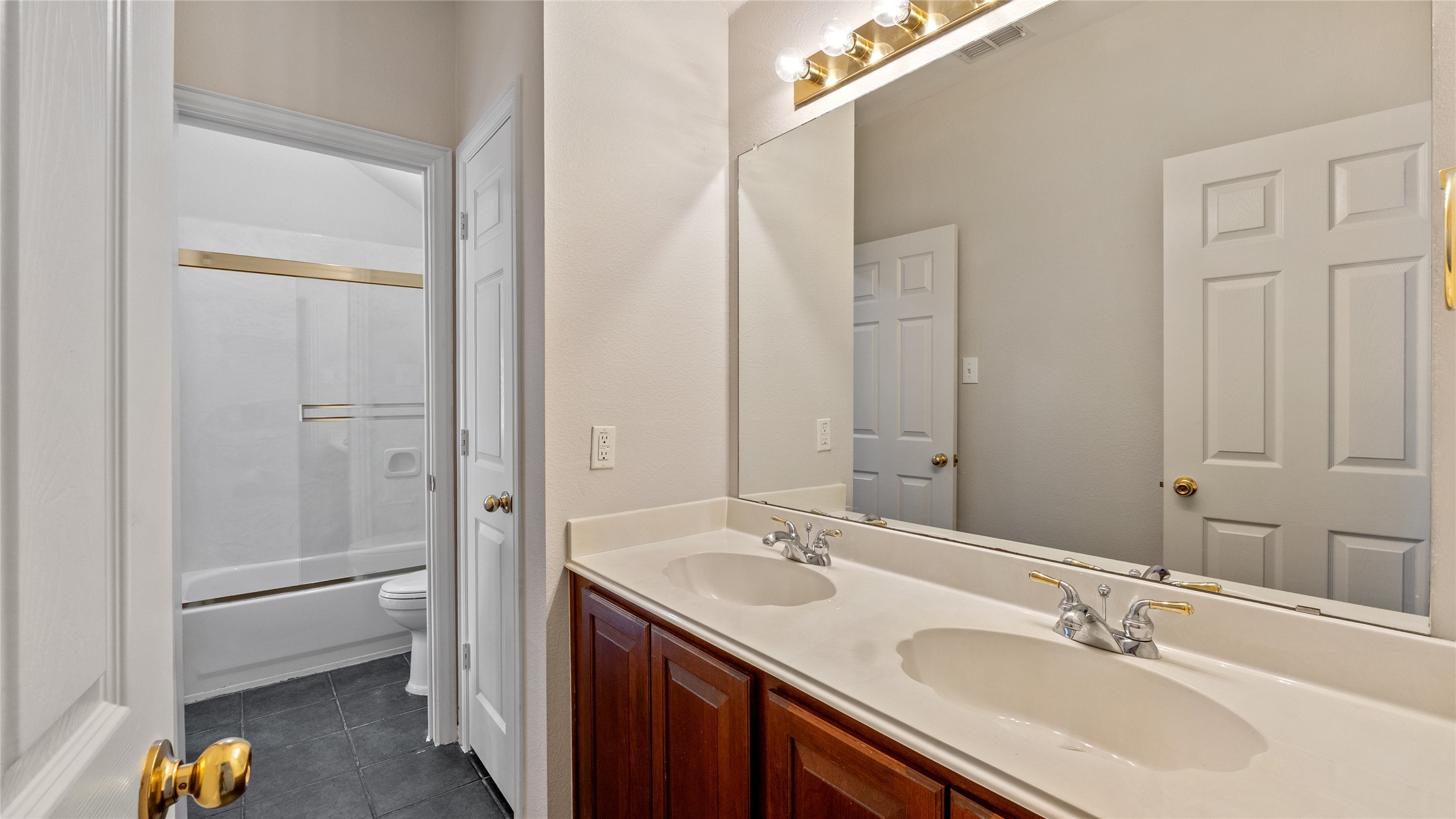 3212 Cantura Drive Mesquite TX 75181