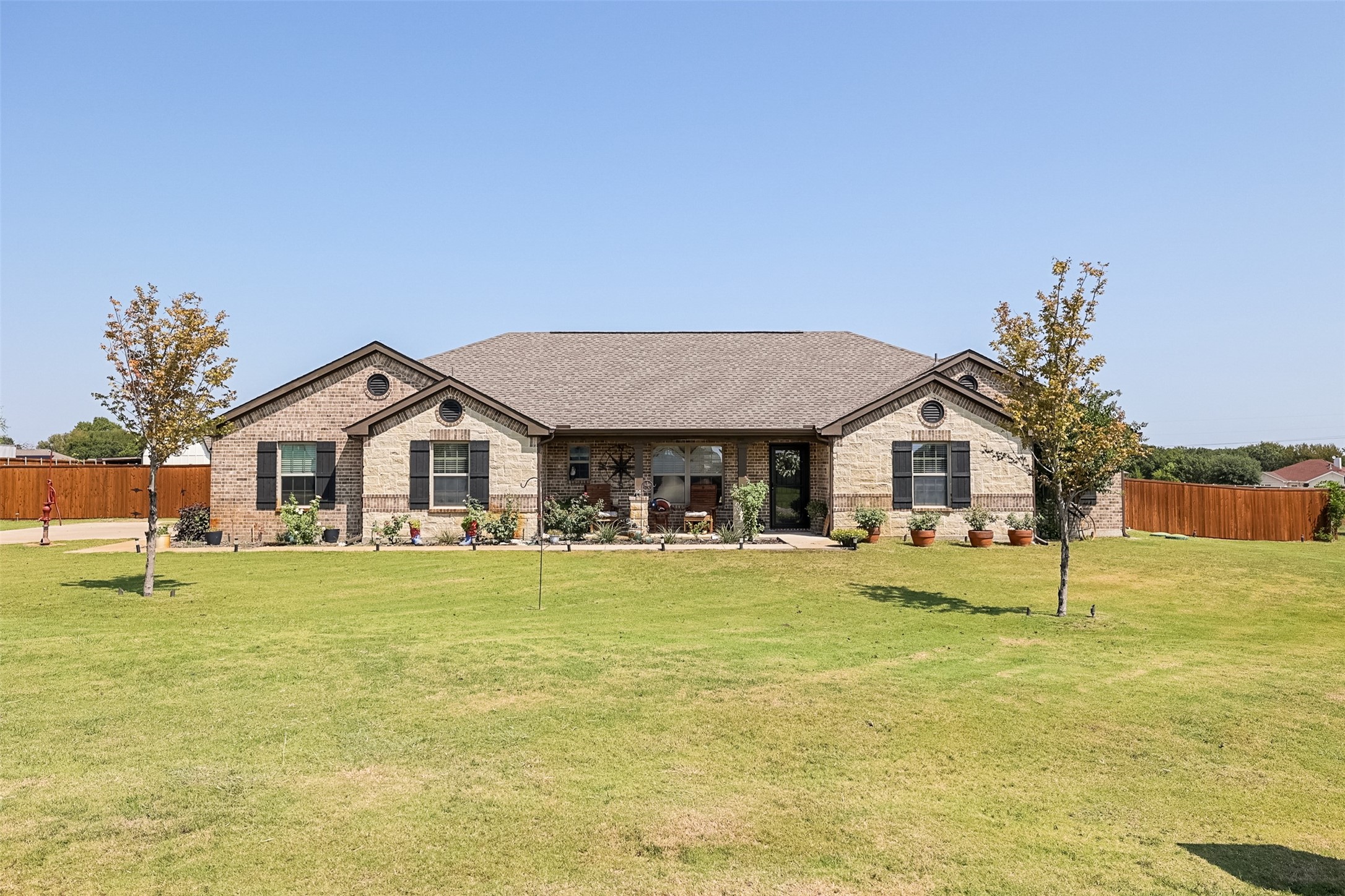 8225 Harvest Drive Grandview TX 76050