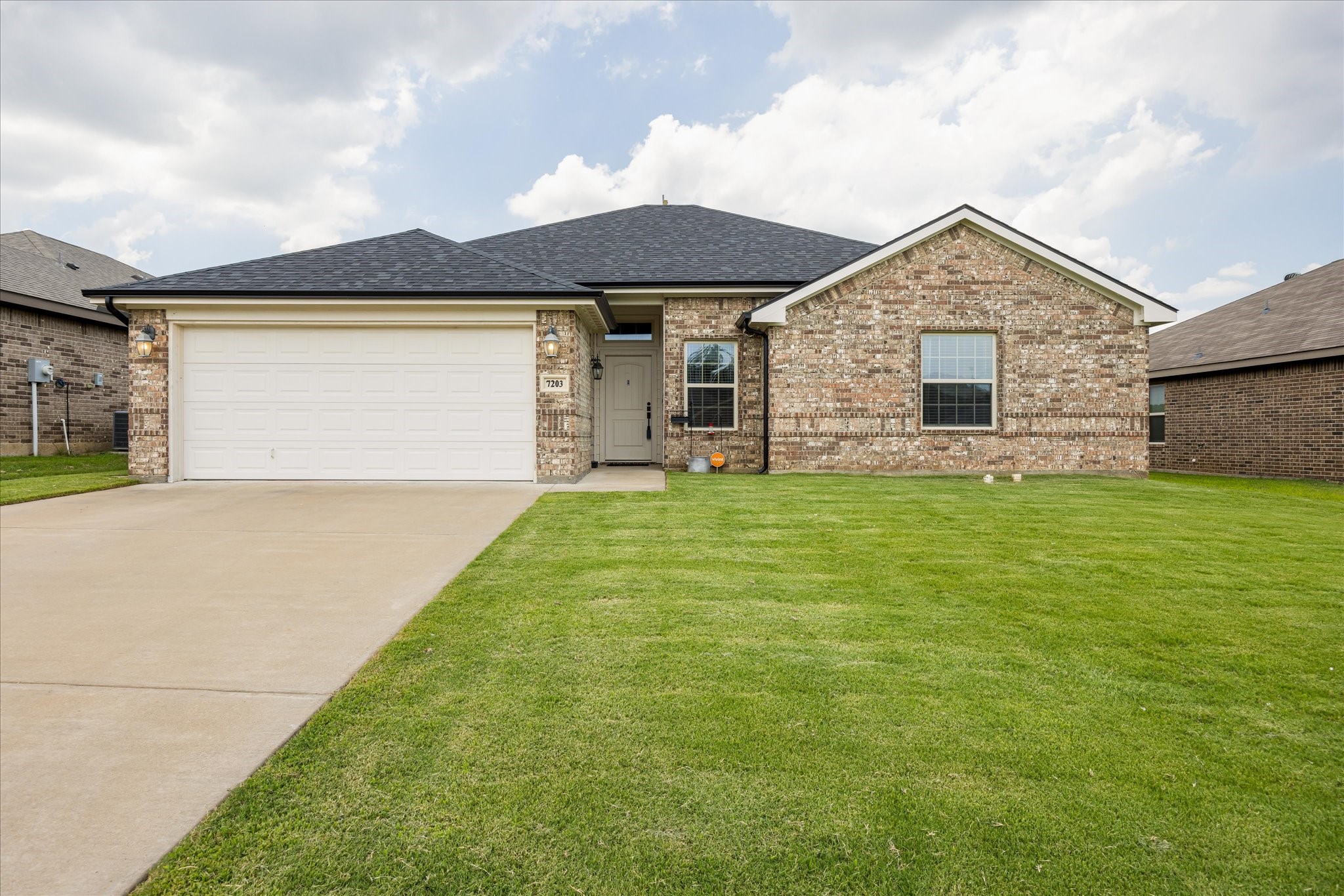 7203 Mistletoe Trail Granbury TX 76048