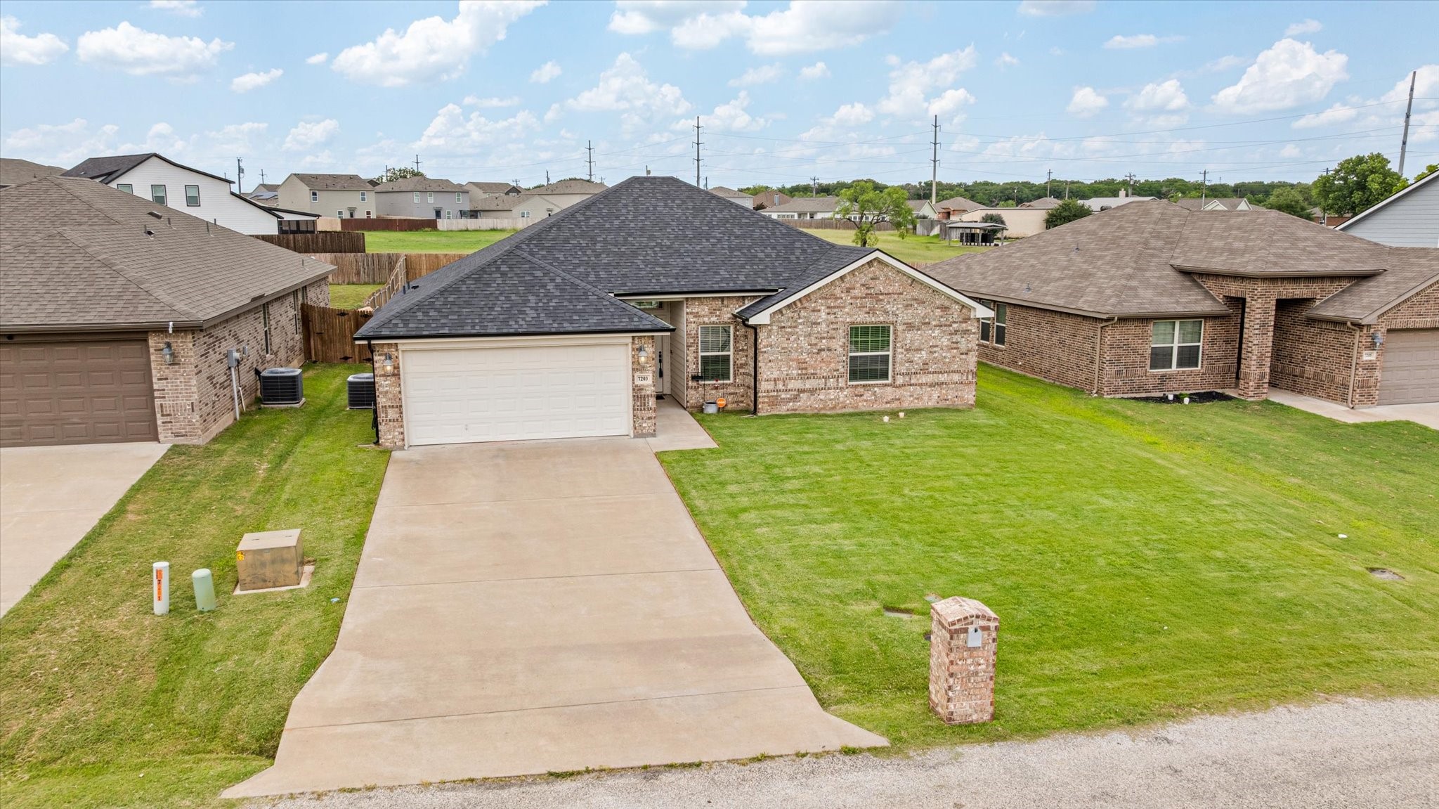 7203 Mistletoe Trail Granbury TX 76048