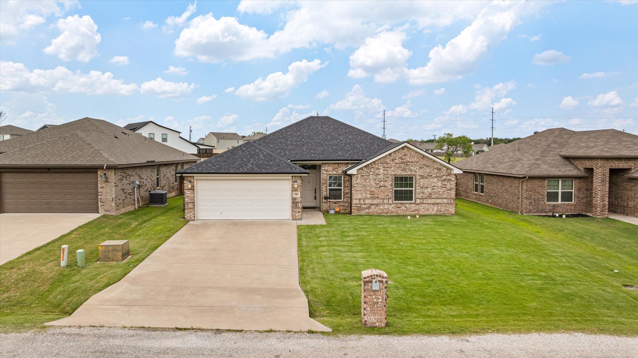 7203 Mistletoe Trail Granbury TX 76048