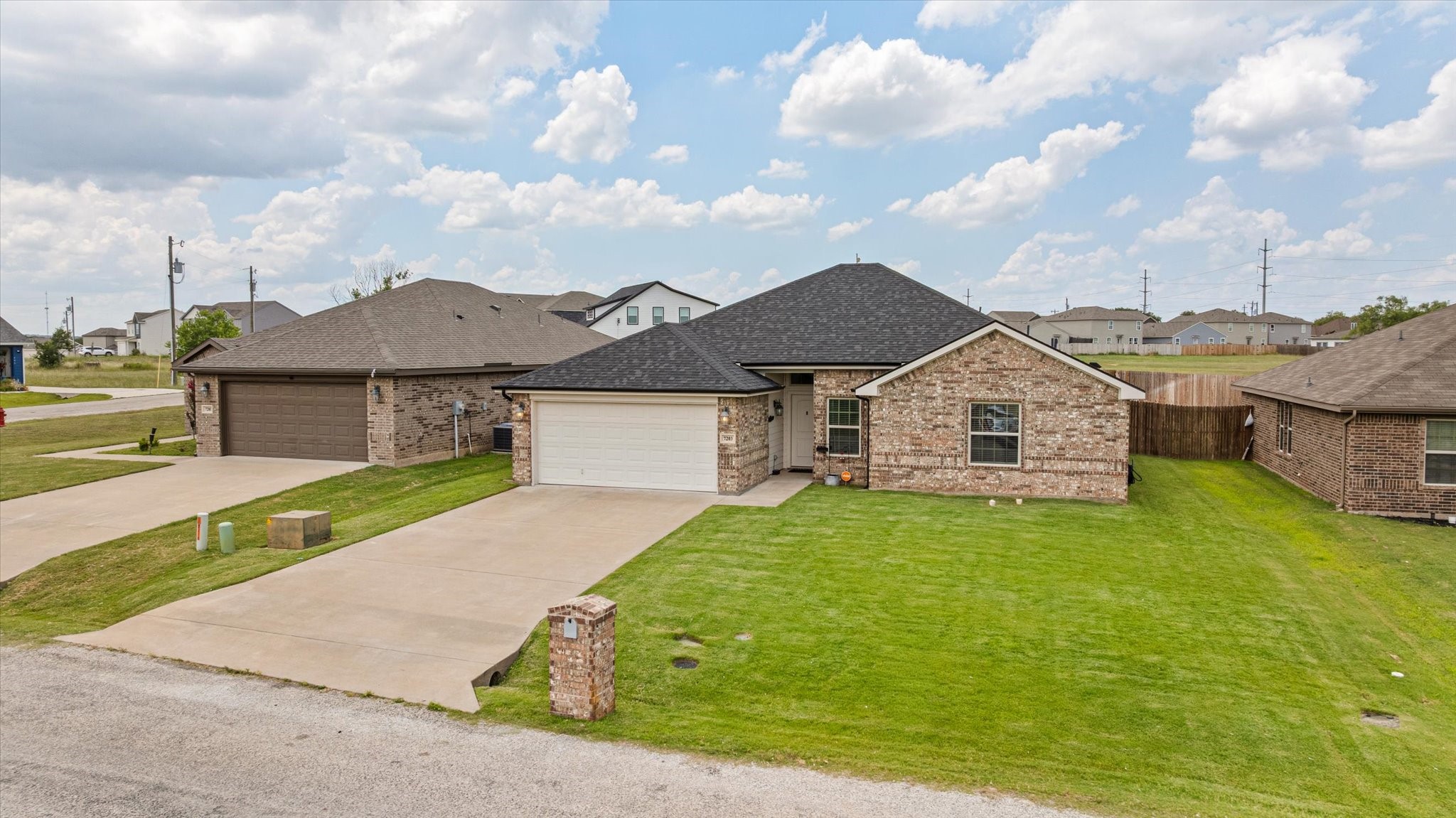 7203 Mistletoe Trail Granbury TX 76048