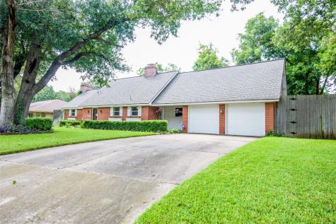817 Sharpshire Street Grand Prairie TX 75050
