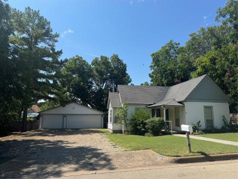 713 W Bridge Street Weatherford TX 76086