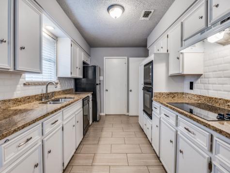 1209 Randy Drive Irving TX 75060