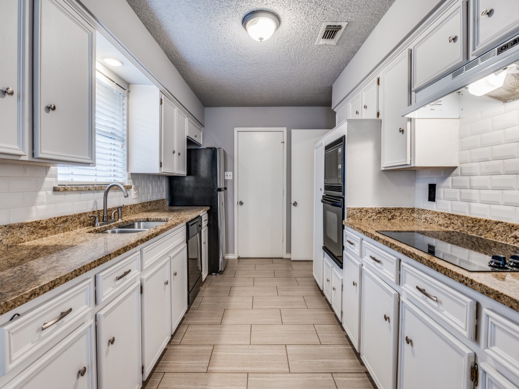 1209 Randy Drive Irving TX 75060