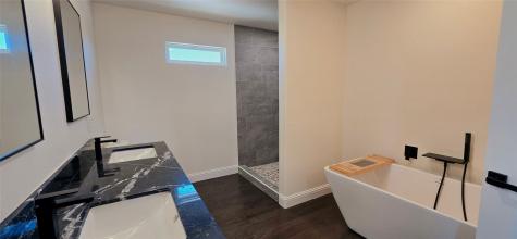 5660 Lone Star Circle Granbury TX 76048