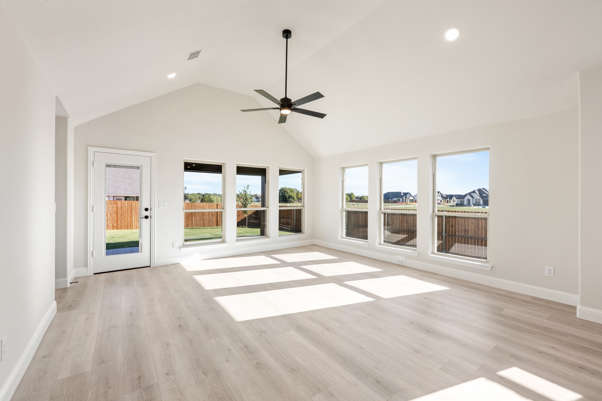 537 Sanctuary Drive Waxahachie TX 75165