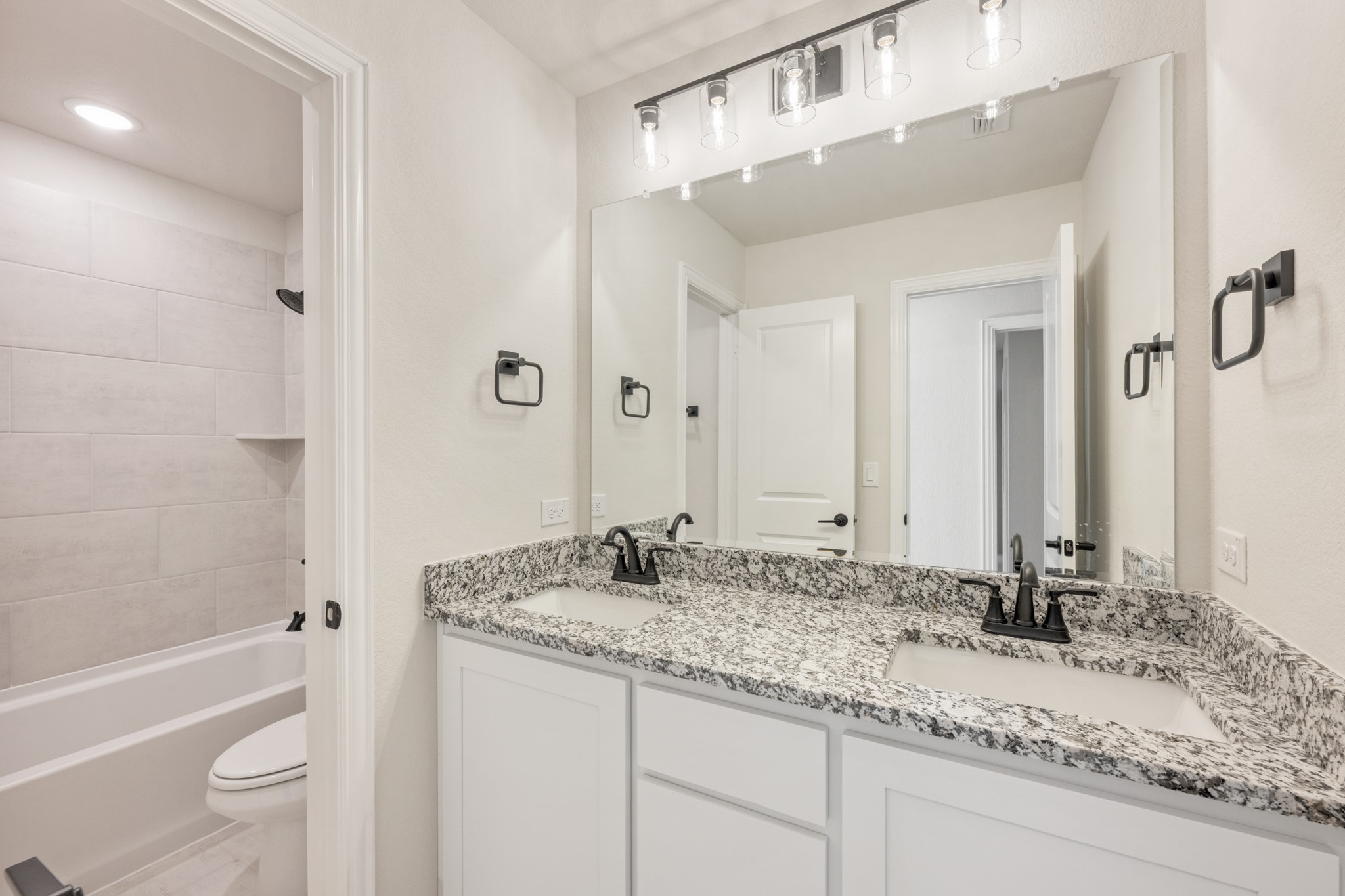 537 Sanctuary Drive Waxahachie TX 75165